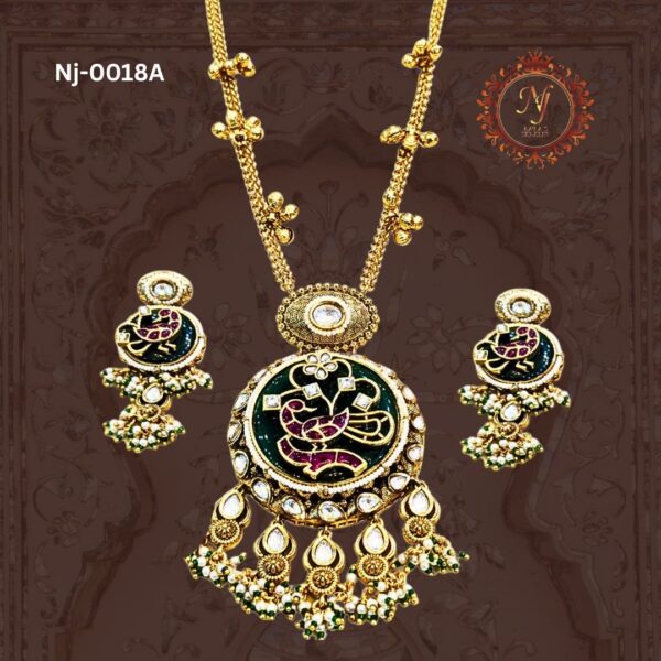 Gold plated necklace set