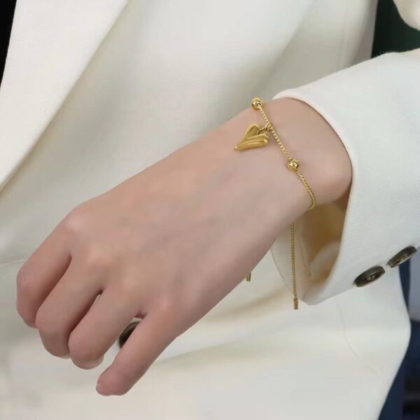 Dainty Heart Bracelet