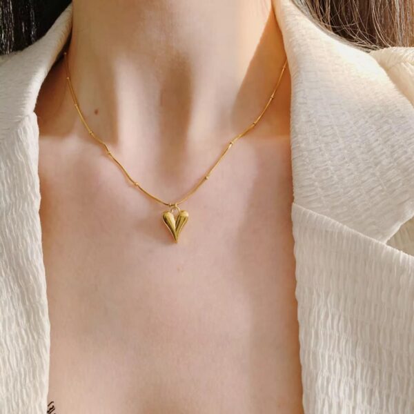 Dainty Heart Necklace - Image 2