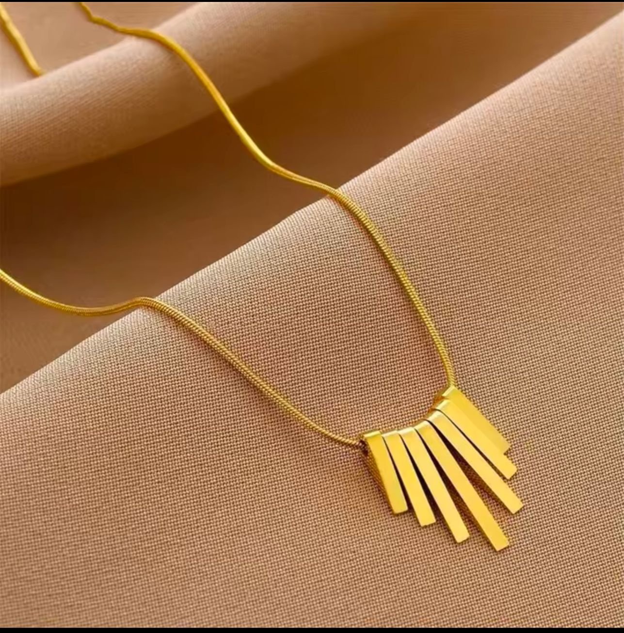 Pendant Necklace - Image 2